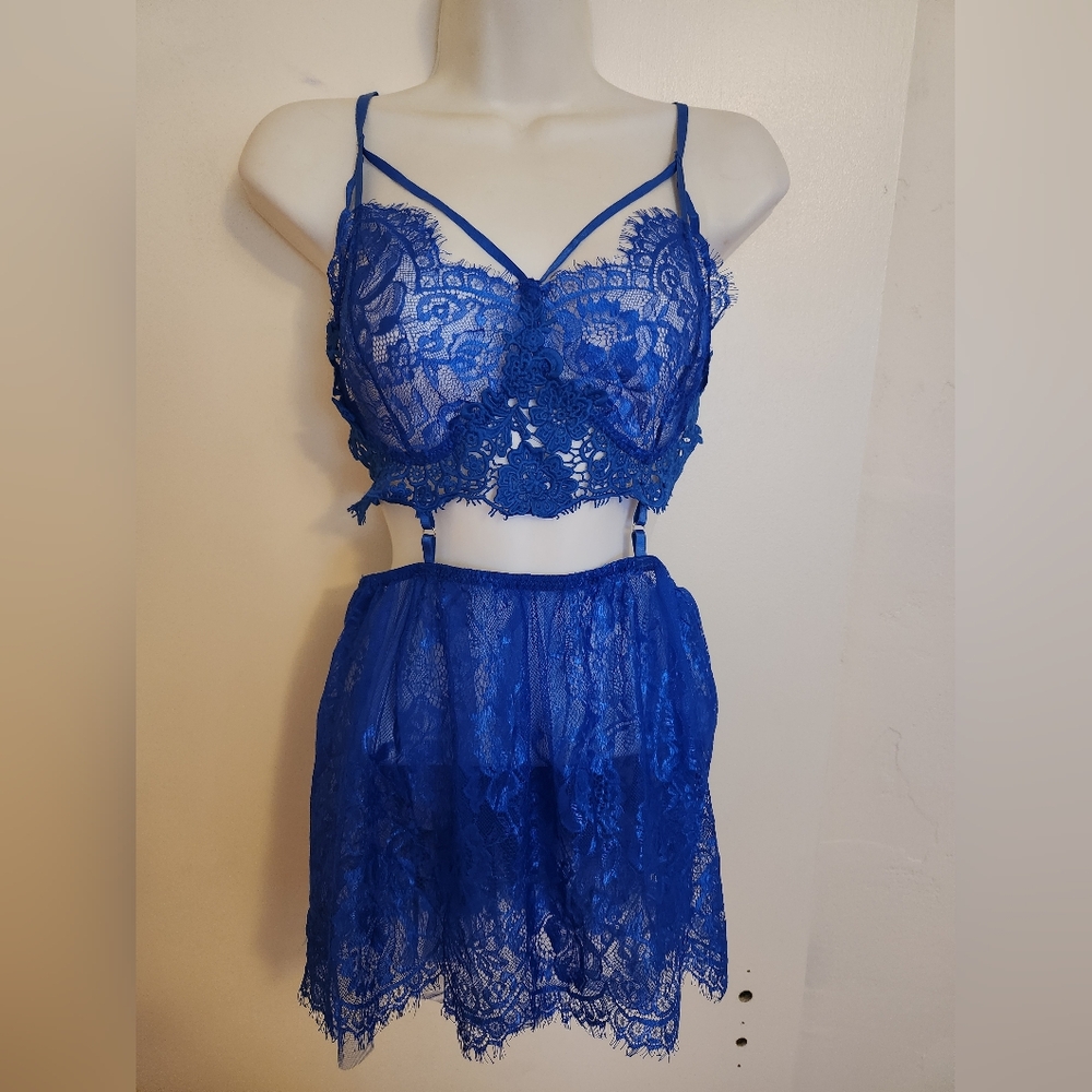 AvidLove Chic Royal Blue Lace Lingerie Set